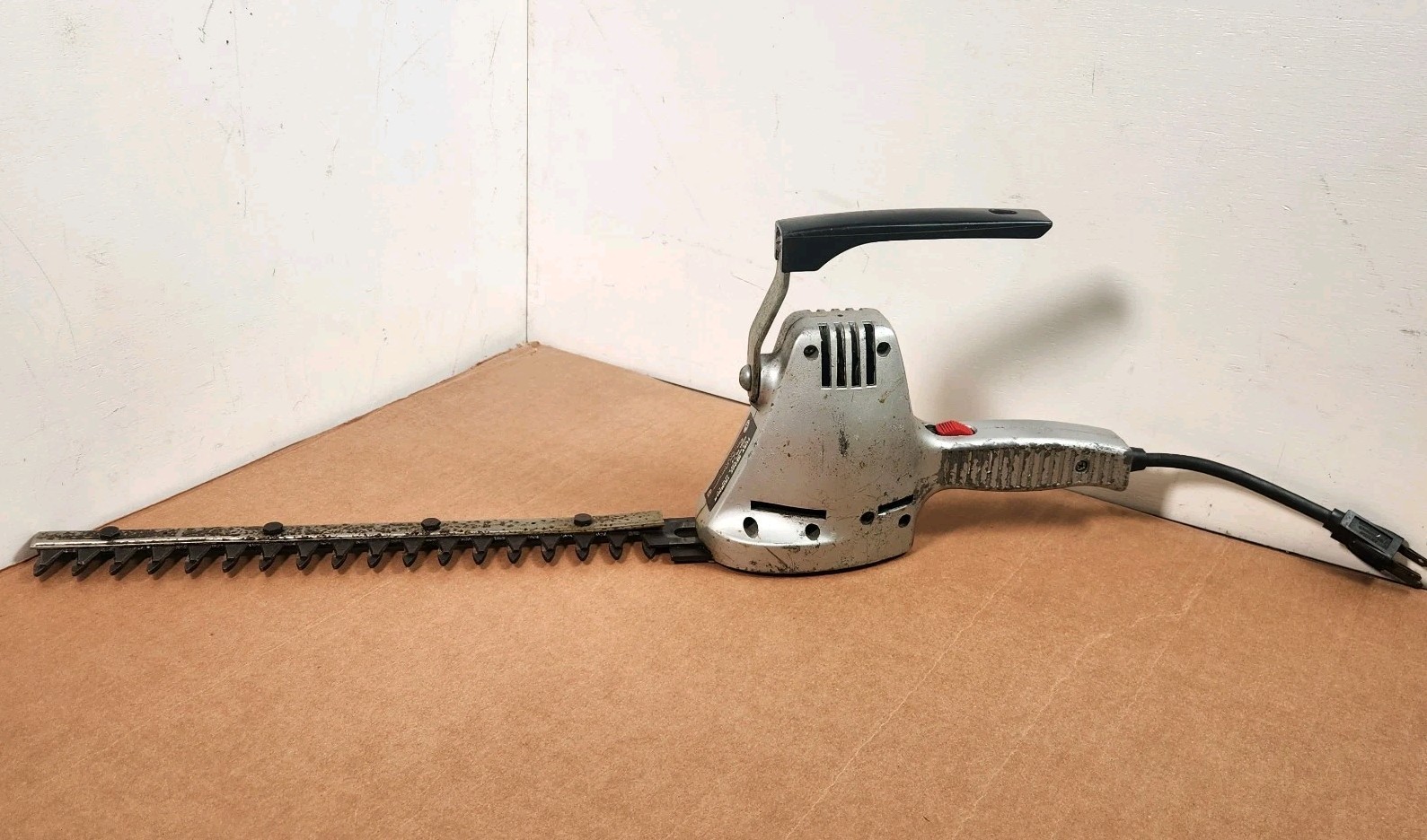 Fury F-6 All Metal 14″ Hedge Trimmer Ram Tool Co. Vintage Single Sided
