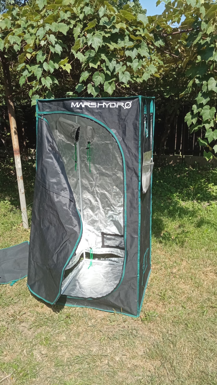 Hydroponic Indoor Garden Grow Tent – Mars Hydro 70x70x160cm ((Reflective Mylar)
