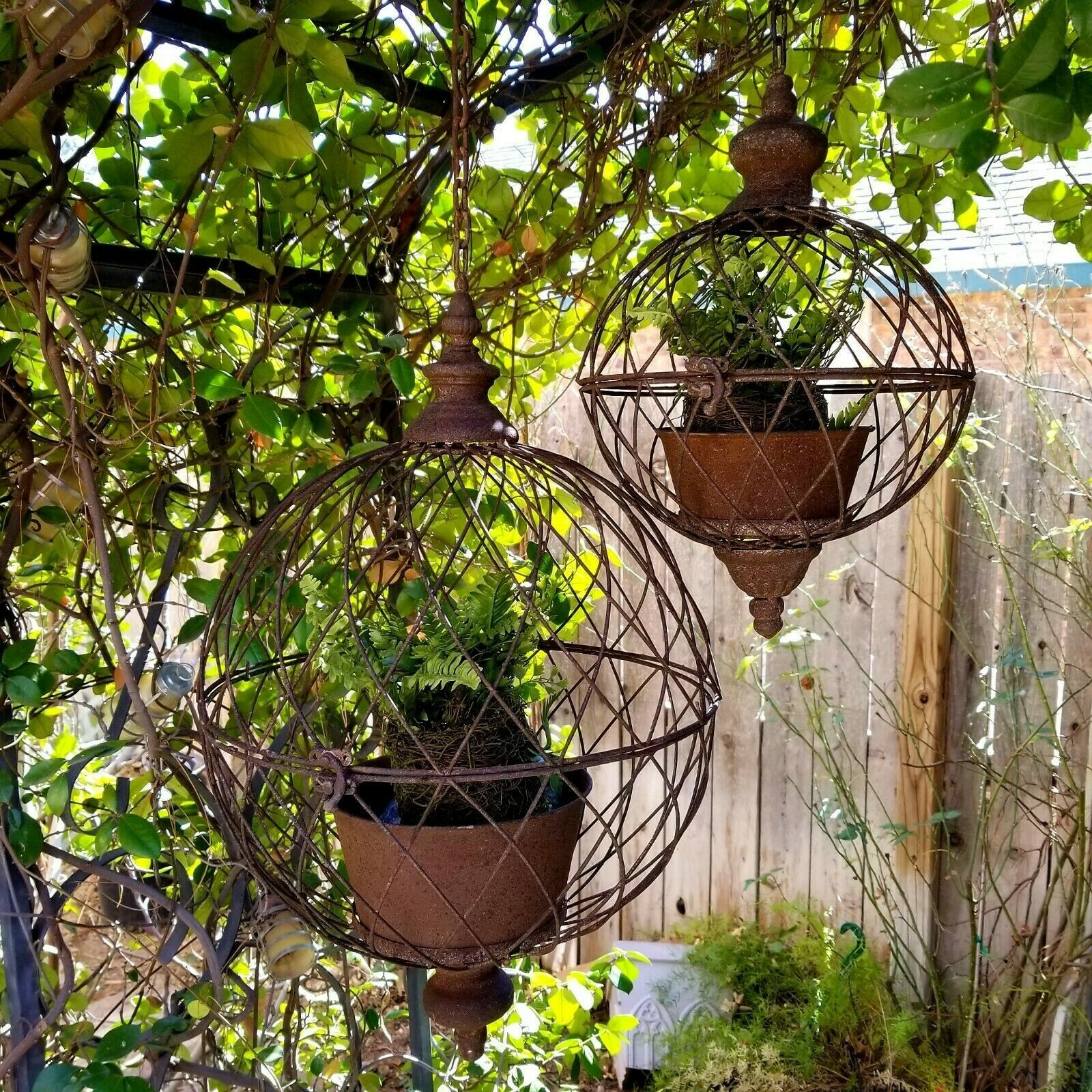 Antique Style Metal Wire Hanging Orb Flower Pot Planter Cages Set of 2